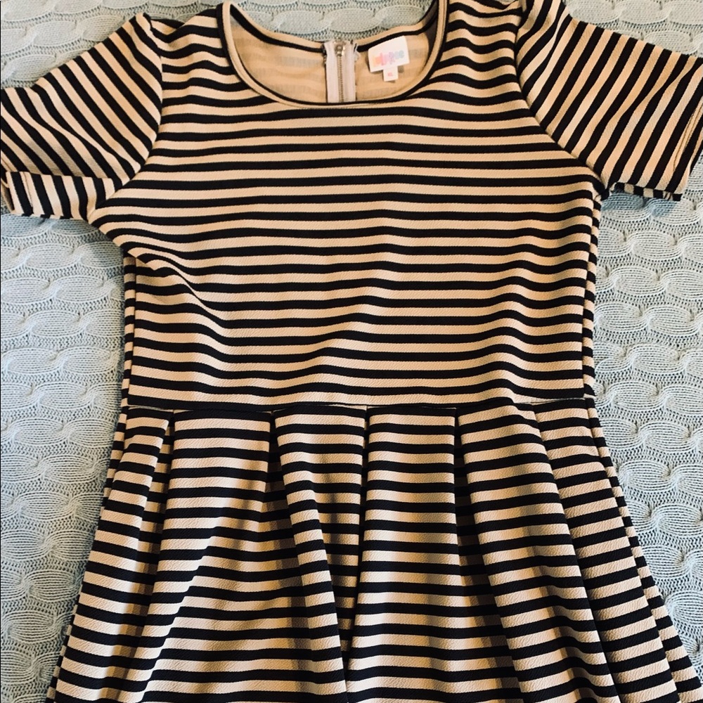 LuLaRoe Amelia black/tan striped